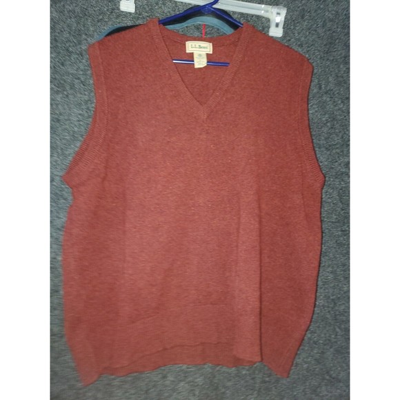 VINTAGE LL Bean Sweater Mens Sz Large Maroon Lambs Wool Vest Made in Scotland - Picture 1 of 3